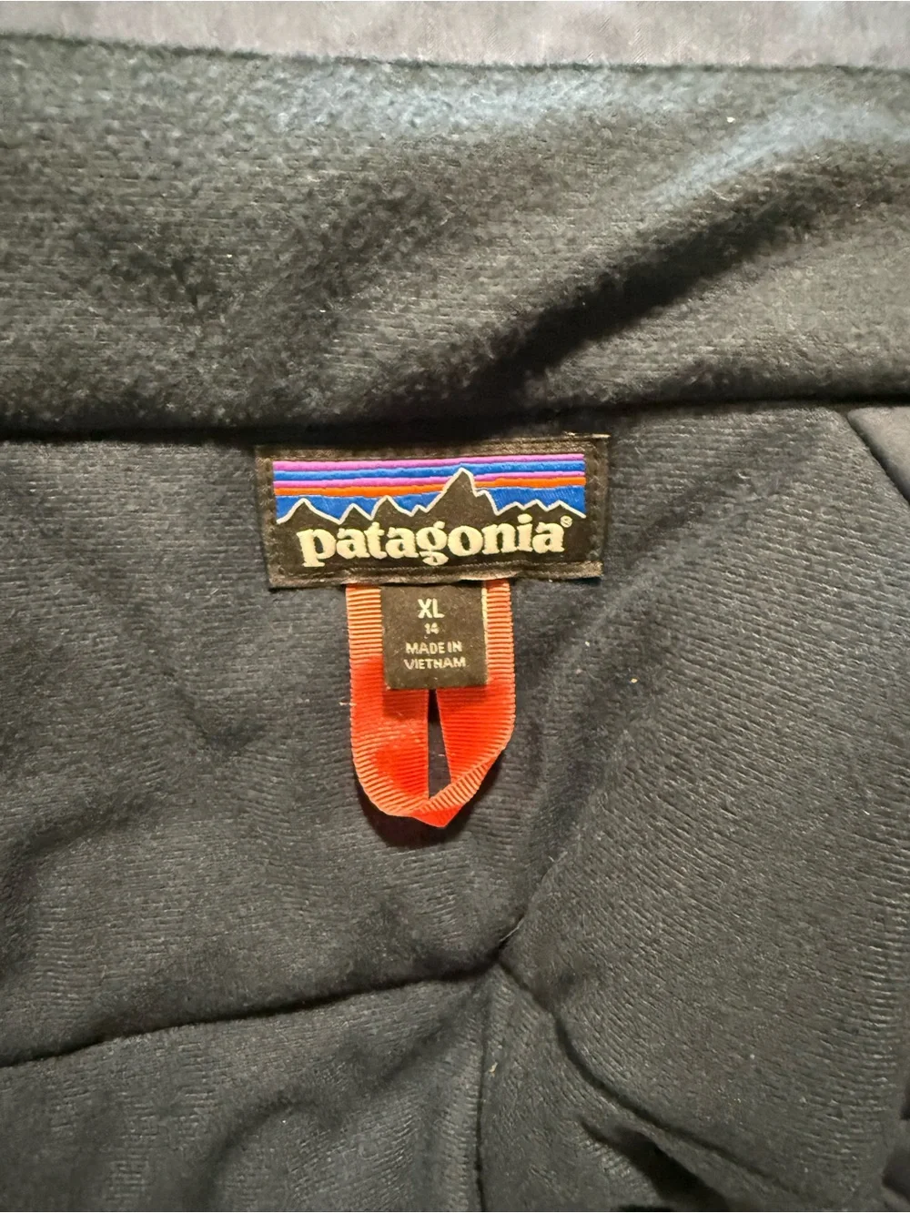 Patagonia Navy and Coral Colorblock Insulated Jacket